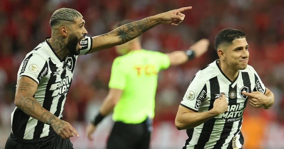 Alexander Barboza e Savarino (Reprodução/Internet)