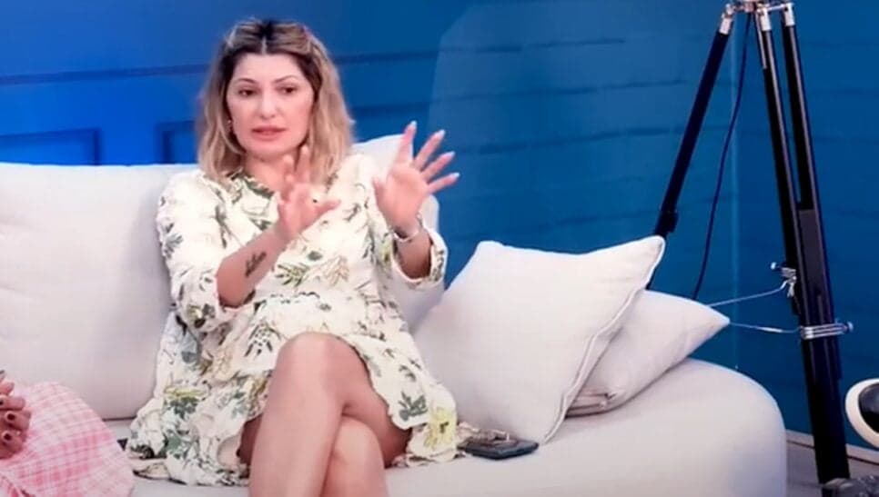 Antonia Fontenelle escandaliza ao assumir que existia o fato nos bastidores de emissora (Foto: Reprodução/ YouTube)