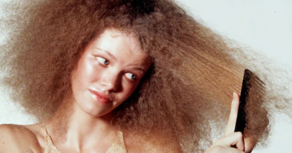 Cabelo destruído (Foto: Divulgação)