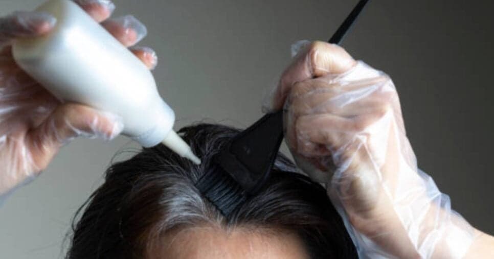 Tinta natural com 6 ingredientes cobre o grisalho - (Foto: Internet)