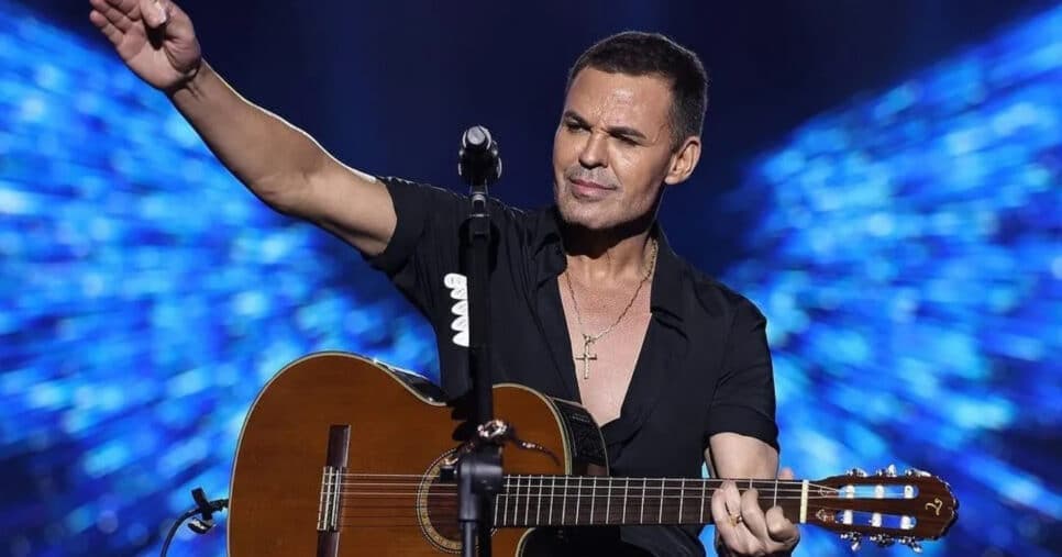 Lutando contra prisão, Eduardo Costa expõe o que vive com fãs e apela para família com forte relato