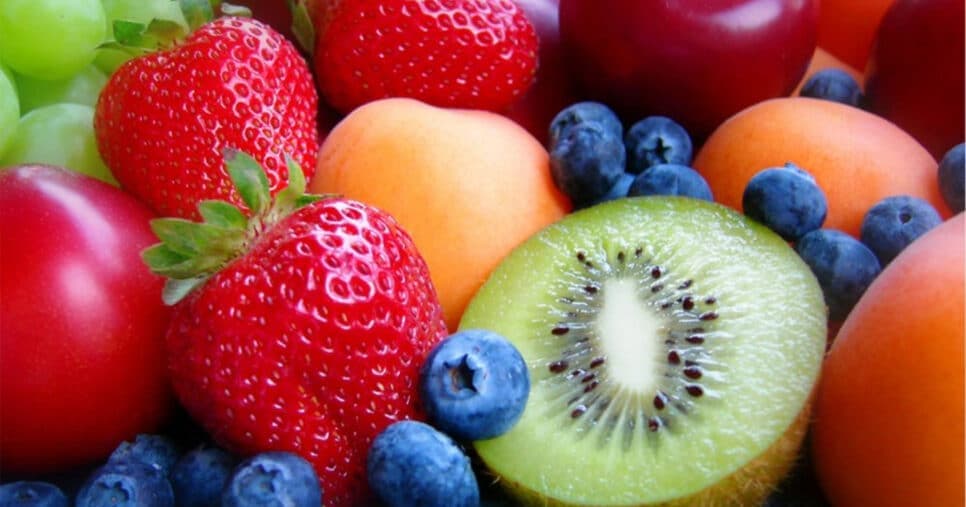 Pele de diamante: Única fruta popular rejuvenesce a pele e revive colágeno das 45+