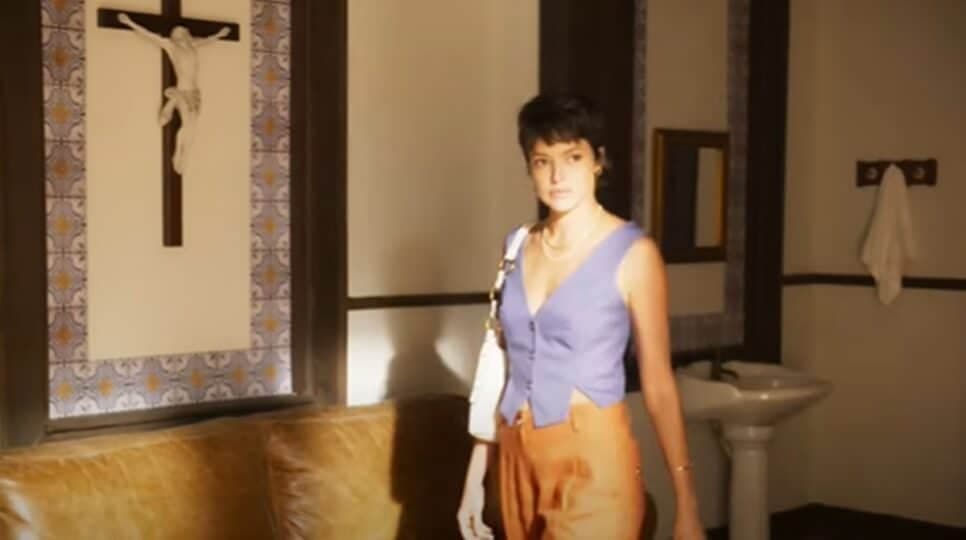 Mania de Você: Luma vai ao convento arrancar a verdade de freira (Foto: Reprodução/ Globo)