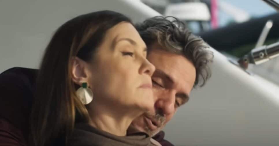 Mércia e seu comparsa oculto (Foto: Reprodução/ TV Globo)
