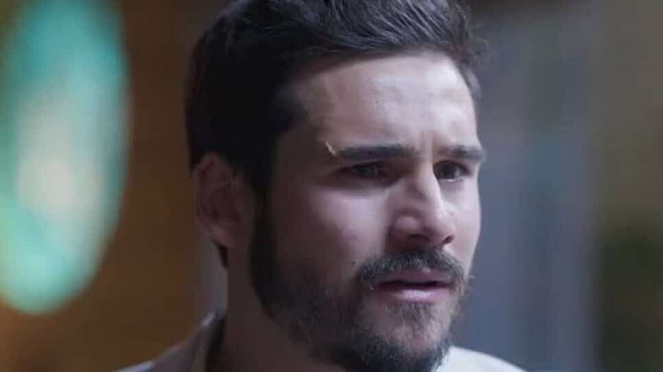 Mania de Você: Rudá acredita que Molina está vivo (Foto: Reprodução/ Globo)