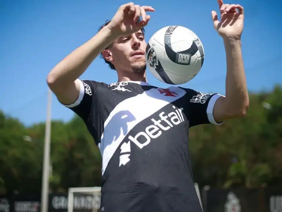 Nuno Moreira terá contrato até 2027 com o time carioca (Foto: Reprodução/ Internet)