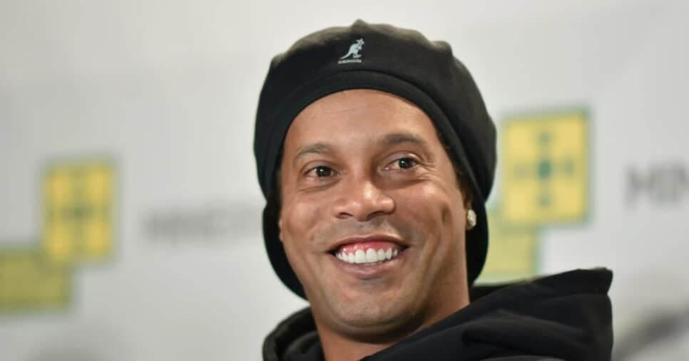É OFICIAL! Ronaldinho emite comunicado e anuncia volta triunfal a Bahia em 2025: "Espero vocês"