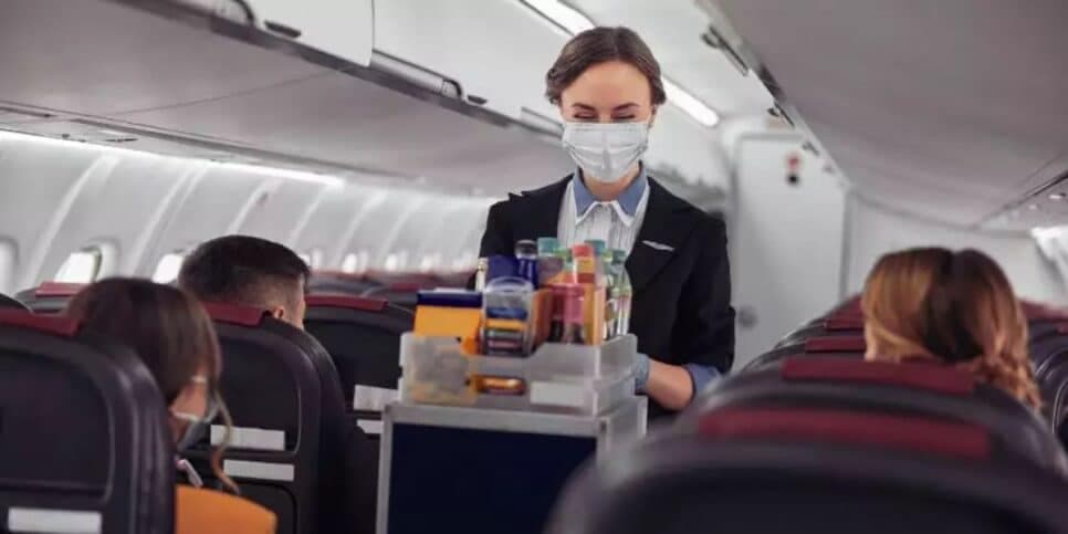 Serviço de bordo encerrado na Gol para viagens inferiores a 1h (Reprodução: Internet)
