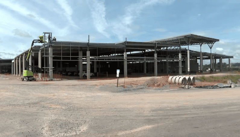 Construção de shopping em Lavras - (Foto: Reprodução EPTV) Construção de shopping em Lavras - (Foto: Reprodução EPTV)