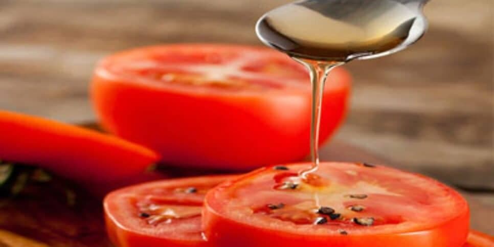 Tomate e mel pode te ajudar a acabar com as rugas (Reprodução: Internet)