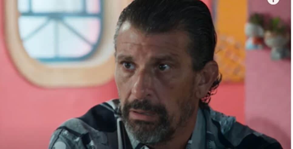Volta Por Cima: Osmar destruído por Violeta (Foto: Reprodução/ Globo)