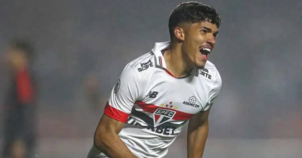 Para sair com William Gomes: Após venda de R$ 75 milhões, Zubeldía se prepara para perder outro craque
