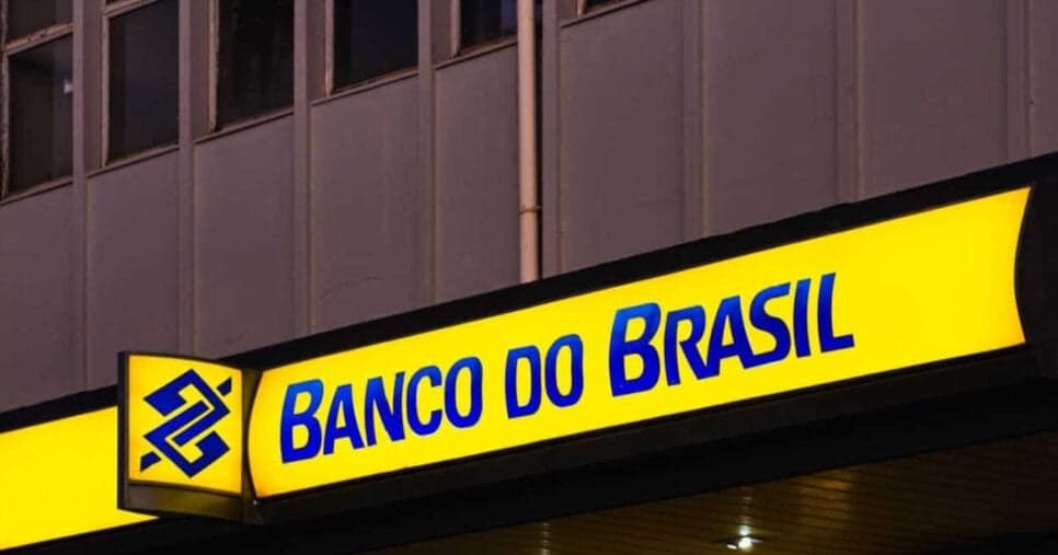 Antecipação do 13° salário e saque do Pasep: Banco do Brasil libera 2 pagamentos para salvar milhões hoje (30)