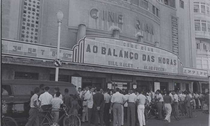 Cine Rian foi u famoso cinema de rua (Foto: O Globo) Cine Rian foi u famoso cinema de rua (Foto: O Globo)