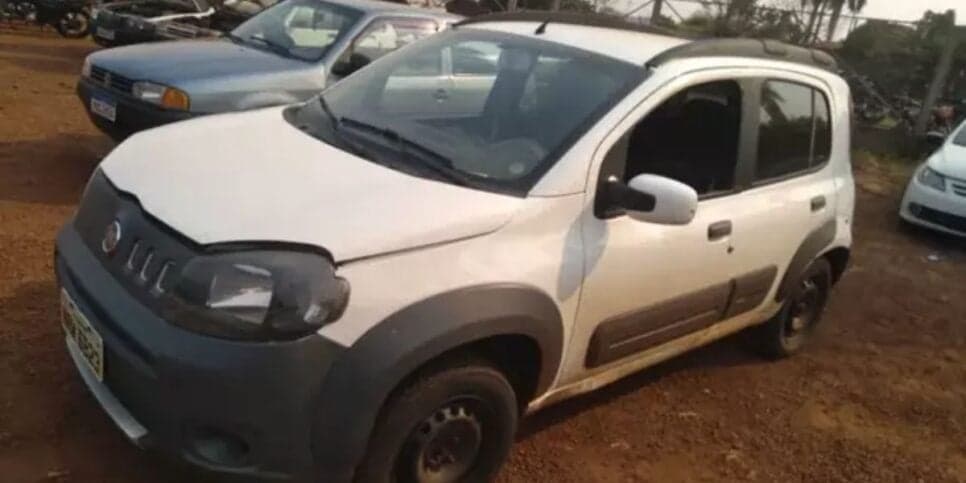 Fiat/Uno Way disponível no leilão  (Foto: Detran-MS)  