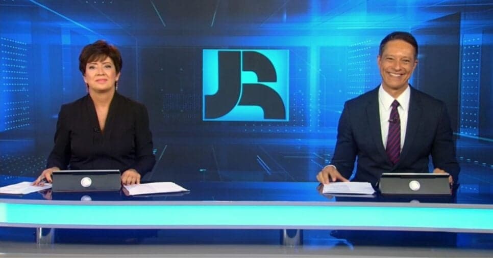 Jornal da Record atinge mais de 10 pontos e abre até 6 pontos de vantagem sobre a concorrente