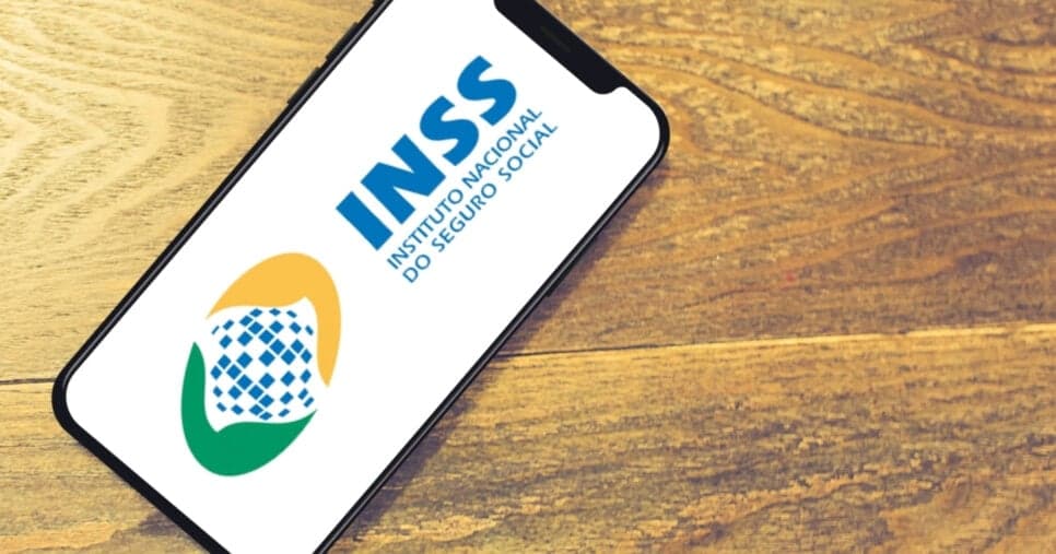 Adeus R$1518: Decreto do INSS em vigor traz 4 atitudes que BLOQUEIAM benefício dos idosos 60+ em 2025