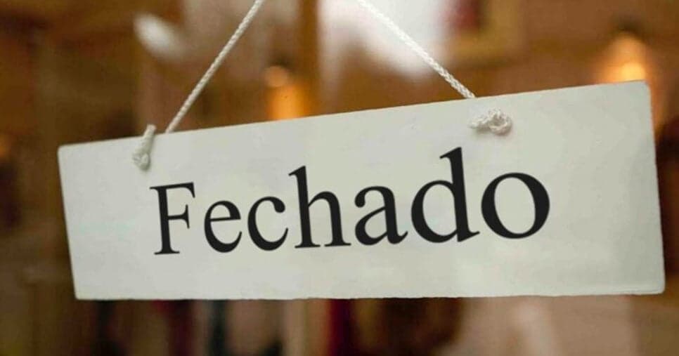 Loja fechada (Foto: Reprodução)