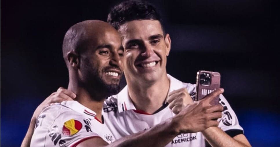 Lucas e Oscar no São Paulo (Foto: Divulgação/São Paulo)