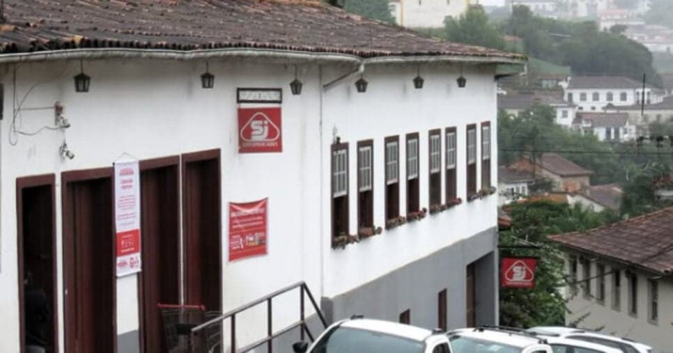 SJ Supermercados encerrou unidade em Ouro Preto (Foto: Divulgação Diário do Barão)
