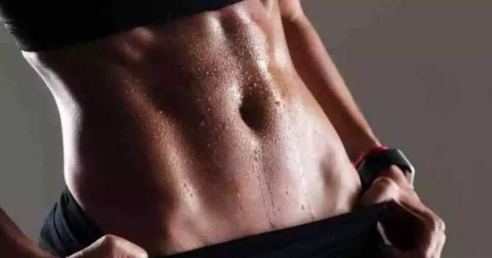 Barriga chapada em 2025: Receita com 5 ingredientes suga gordura do corpo e faz você perder 10 kg