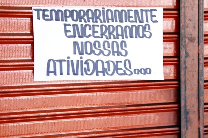 Portas fechadas do Supermercado Modelo (Foto Reprodução/Midia News)