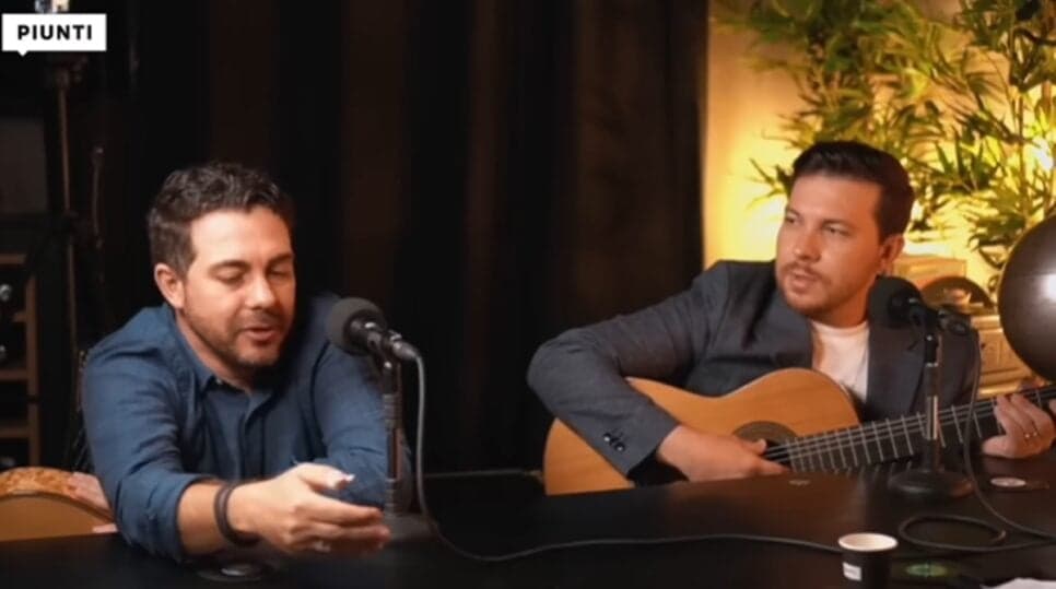 Otávio Augusto e Gabriel em conversa com André Piunti (Foto: Reprodução/ YouTube)