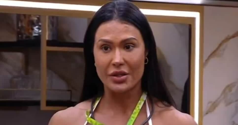 Gracyanne Barbosa detona psicóloga do BBB25: “Falou pra mim” (Foto: Reprodução/Montagem TV Foco)
