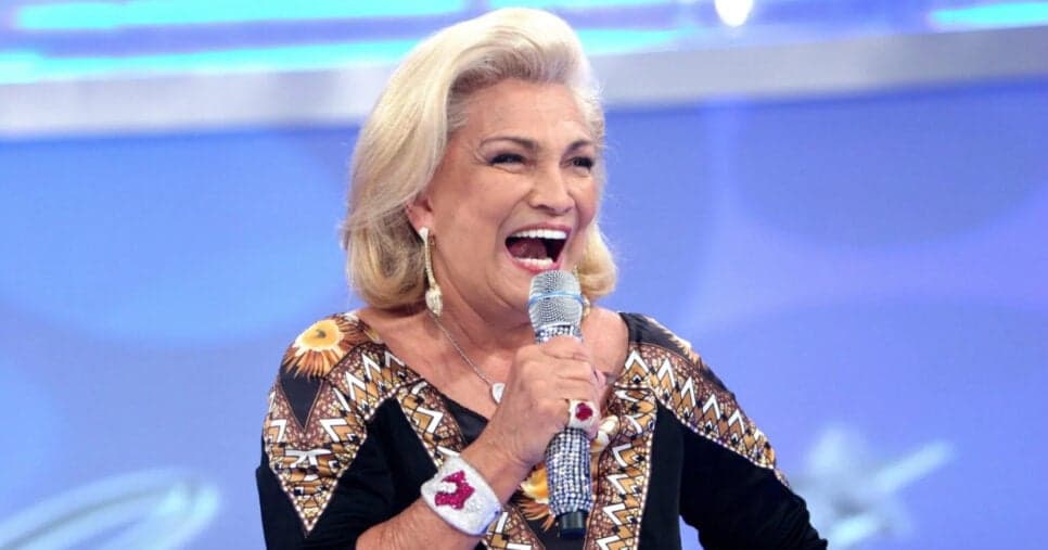 "Me sinto na obrigação": Hebe Camargo volta em carta psicografada inédita e traz confissão arrepiante