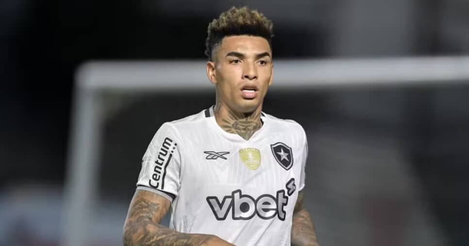 Botafogo busca substituto de Igor Jesus (Foto: Thiago Ribeiro/AGIF)