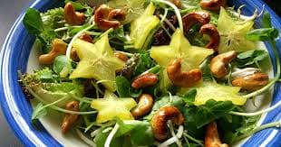 Salada salgada com carambola (Foto Reprodução/Internet)