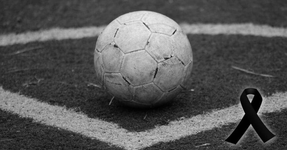 LUTO: Morte de jogador aclamado de time nº1 do futebol é confirmada após grave doença: "Descanse em paz"