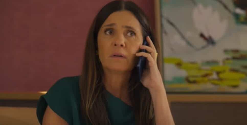 Mércia está alertando Molina de que a casa vai cair (Foto: Reprodução/ TV Globo)