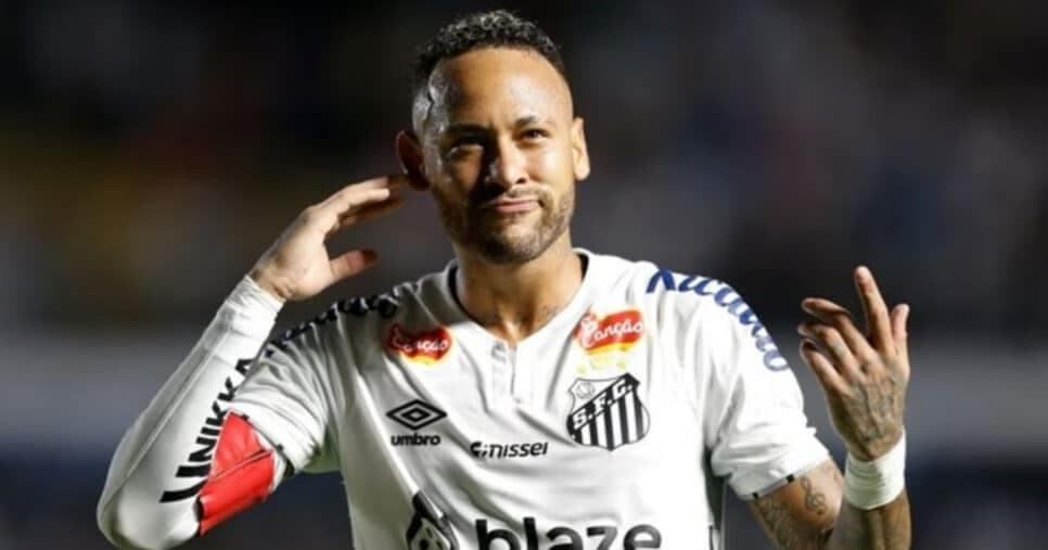 Santos: Neymar diz ‘SIM’ pra fazer parte de outro time no Brasil (Foto: Miguel Schincariol/Getty Images)
