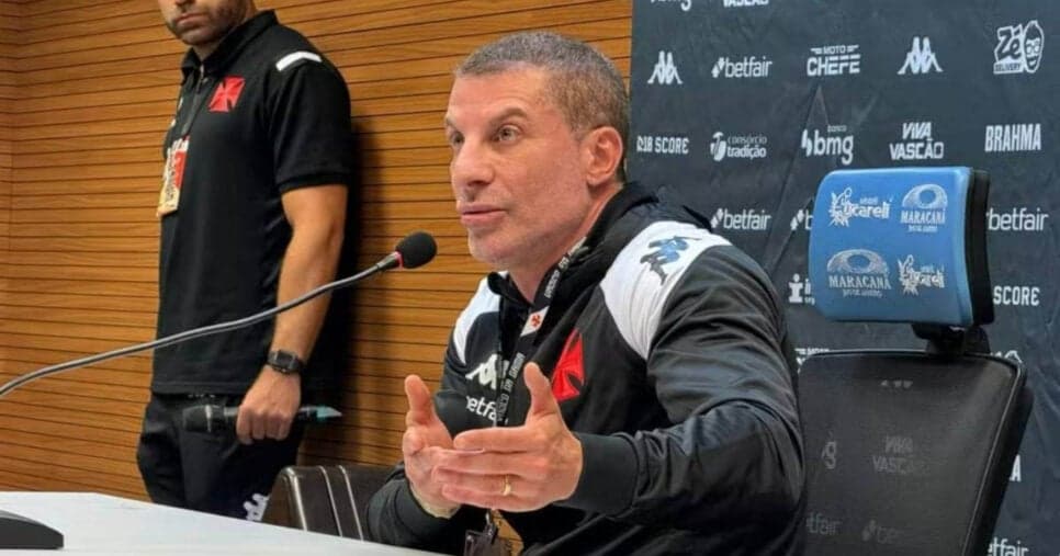 Pedrinho em êxtase: Vasco confirma +1 reforço pra jogar com Vegetti e Coutinho