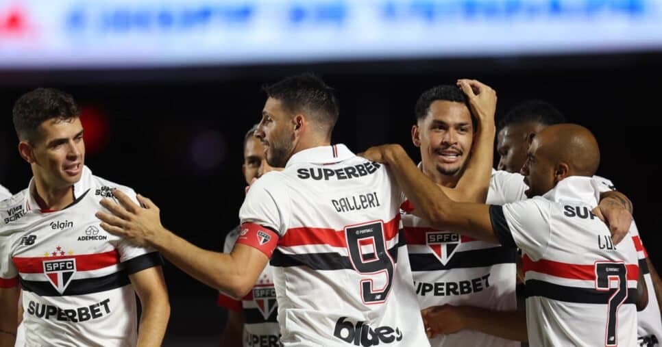 Oscar, Calleri, Luciano e Lucas Moura são vistos como peças fundamentais no elenco do São Paulo - (Foto: Internet) Oscar, Calleri, Luciano e Lucas Moura são vistos como peças fundamentais no elenco do São Paulo - (Foto: Internet)