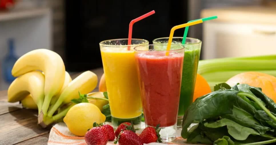 Nada de couve: Suco detox saboroso seca a barriga das 45+ e emagrece 10 kg