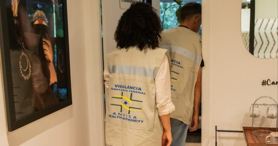 Fiscais da Anvisa (Foto: Reprodução) Fiscais da Anvisa (Foto: Reprodução)