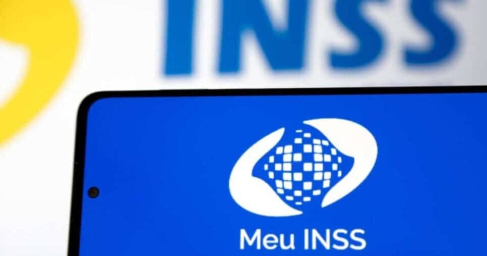 Não é só antecipação do 13º salário: INSS confirma notícia mais esperada de 2025 e R$1518 à lista de CLTs