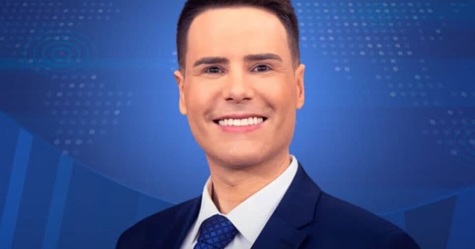 SBT coloca contrato histórico na mesa para garantir Luiz Bacci nas tardes e derrubar a Record