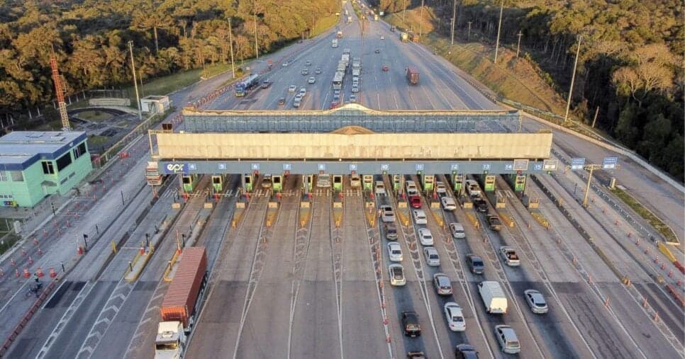 Prepare o bolso: Nova lei do pedágio em vigor em Curitiba, PR, traz +1 cobrança aos motoristas em 2025