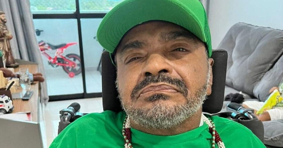 Arlindo Cruz, após AVC, é internado às pressas e comunicado expõe real estado de saúde do cantor: “Bem grave”