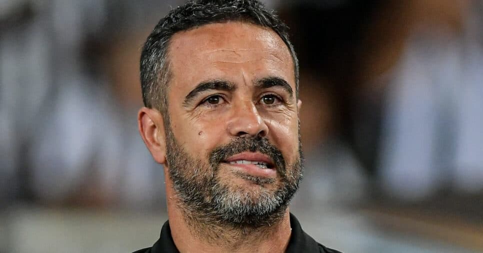 Vingança contra o Botafogo: Artur Jorge tem veredito para comandar outro gigante do Brasil