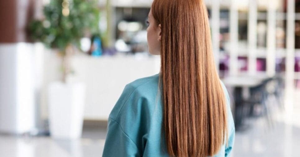 Adeus, progressiva: Botox capilar com 3 ingrediente alisa a raiz do cabelo em 5 passos