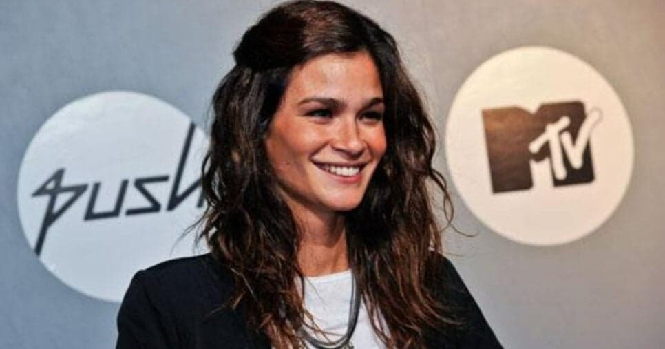 Carol Ribeiro luta contra a esclerose múltipla (EM) (Foto: Divulgação)