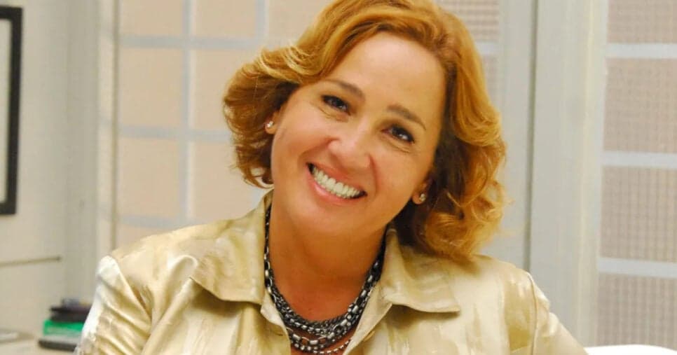 "Ao atravessar o umbral": Carta psicografada de Claudia Jimenez traz detalhes assombrosos do pós-morte