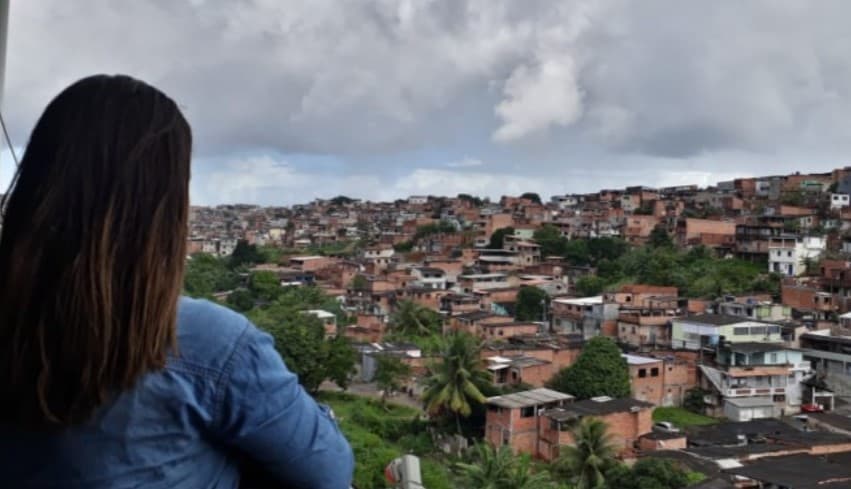 Comunidade em Salvador (Foto: Reprodução / Alô, Alô Bahia)
