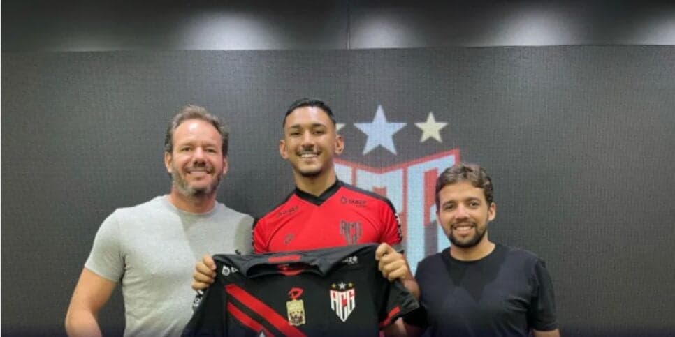 Renato fechou contrato de 1 ano com o Atlético-GO (Reprodução: Divulgação)