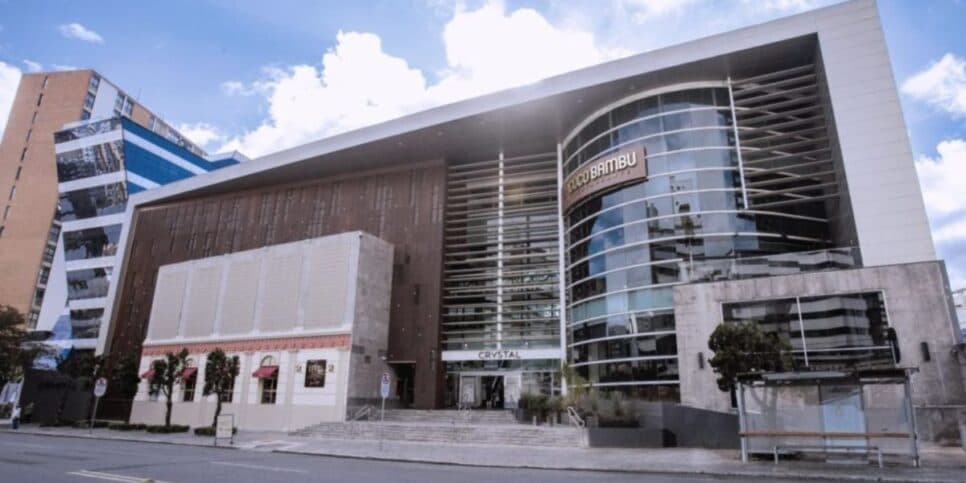 Shopping Crystal é um dos principais de Curitiba (Reprodução: Internet)