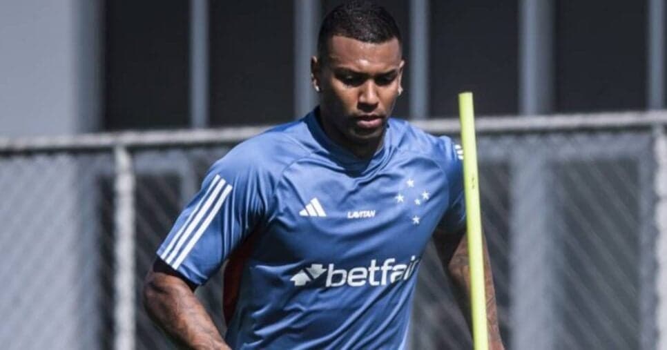 Walace em ação pelo Cruzeiro (Foto: Divulgação)